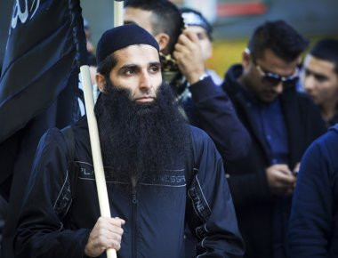 «Καμπανάκι» για την Ευρώπη - Επιστρέφουν 6.000 τζιχαντιστές του ISIS που πολέμησαν στην Μέση Ανατολή